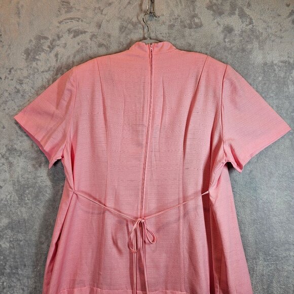 White Stag Womens 22W/24 Pink midi Dress feminine Embroidery Rayon office modest - Picture 6 of 12